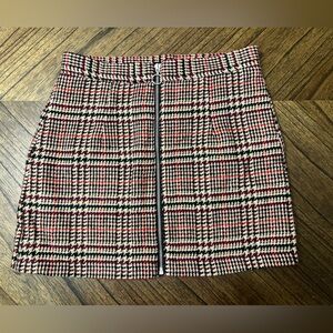 Forever 21 Burgundy / Tan Multicolor Plaid Tweed Zipper Fall Mini Skirt Size 27